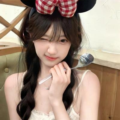 不认识的女友